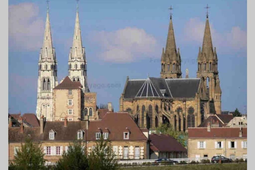 Appartement De Charme Plein Coeur De Moulins ムーラン エクステリア 写真